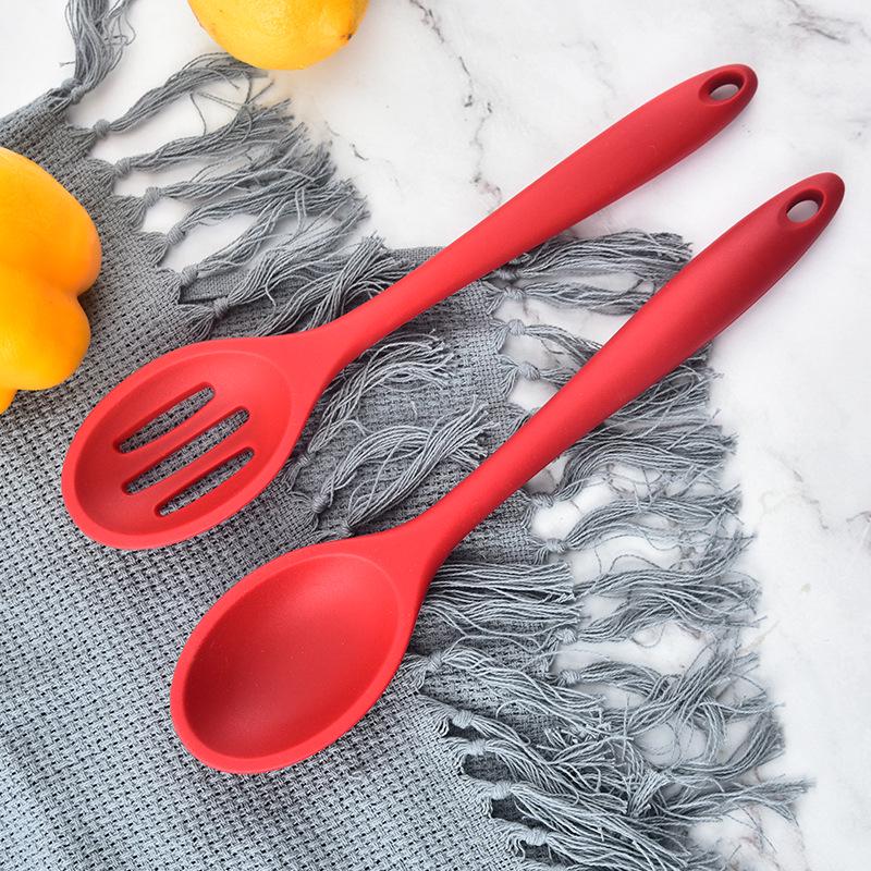 Large Integrated Silicone Kitchen Spoon Set: Slotted, Rice, and Salad Spoons - Hot Selling