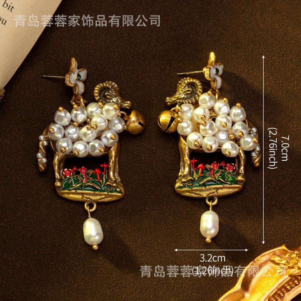 Medieval vintage heavy industry retro light luxury freshwater pearl earrings court antique French vintage autumn and winter earrings