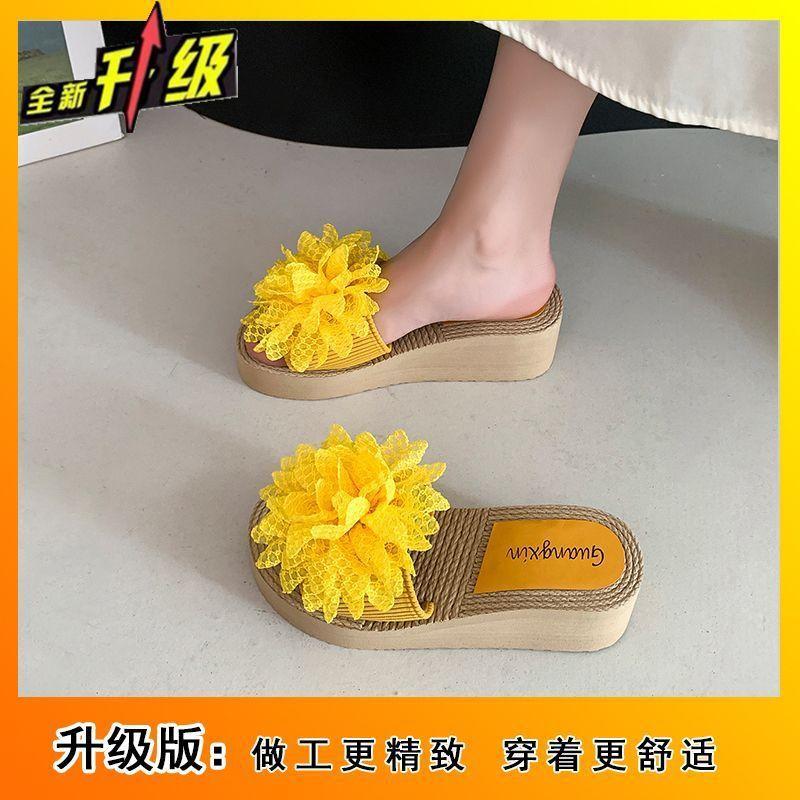 Casual thick-bottomed cool slippers women's 2025 summer wear new fashionable versatile one-word muffin flower slippers