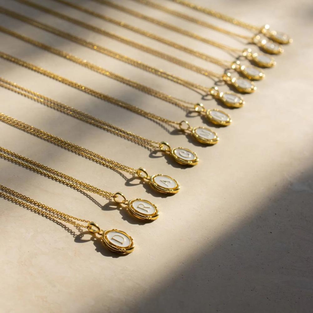 Stainless Steels Drip Letter Oval Necklaces for Women Alphabet A-E Initials Pendant Necklace Aesthetic Jewelry