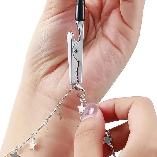 3 Pcs Bracelet Fastener Helper Clip Portable Bracelet Clasp Helper Tool Chain Bracelet Necklaces Assistance Tool for Easy Clasp Jewelry Fastening