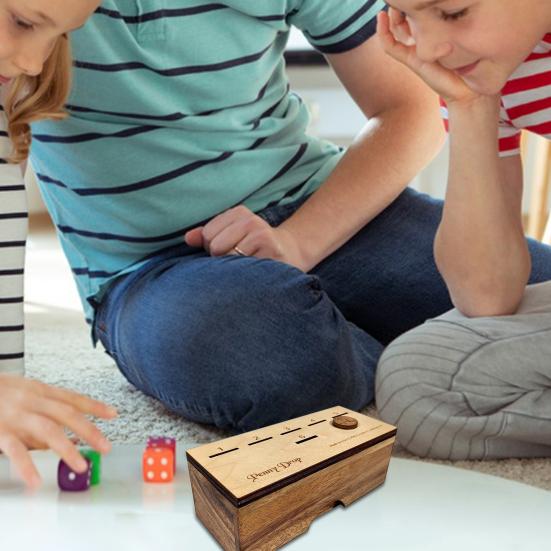 

Игра «Пенни» с кубиками для монет, деревянная коробка для 2–6 игроков. Соревновательная игра для детей и взрослых. Семейная стратегия «Бросание монет». Настольная игра. Подарок на день рождения, Рождество.