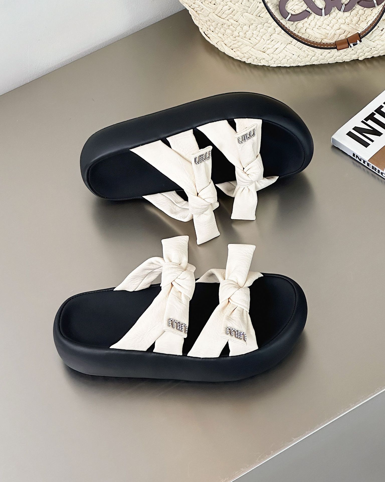 

Fairy wind bow wearing cool slippers female 2025 summer Korean version versatile thick bottom open toe casual sandals 35