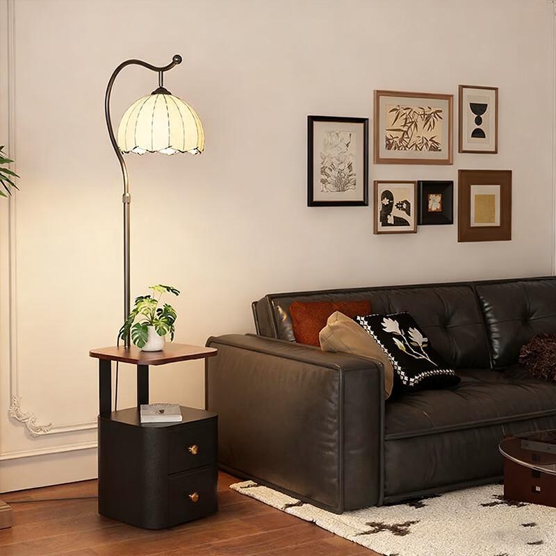 Handun Cream Solid Wood Side Table Lamp