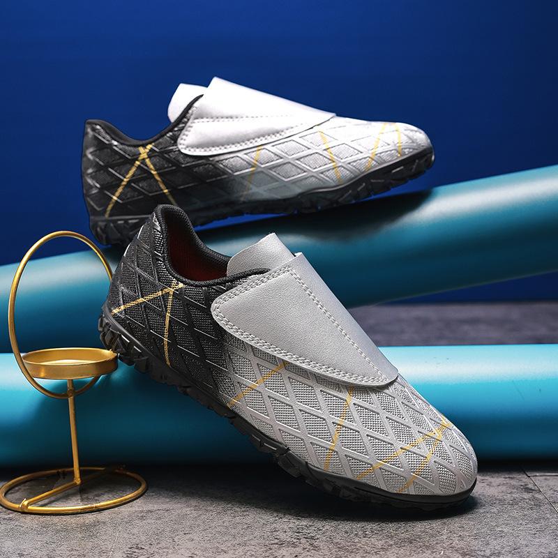 Kids Soccer Boots Low Top Velcro New Breathable Student Professional Training Sneakers Long Spike Soccer Boots