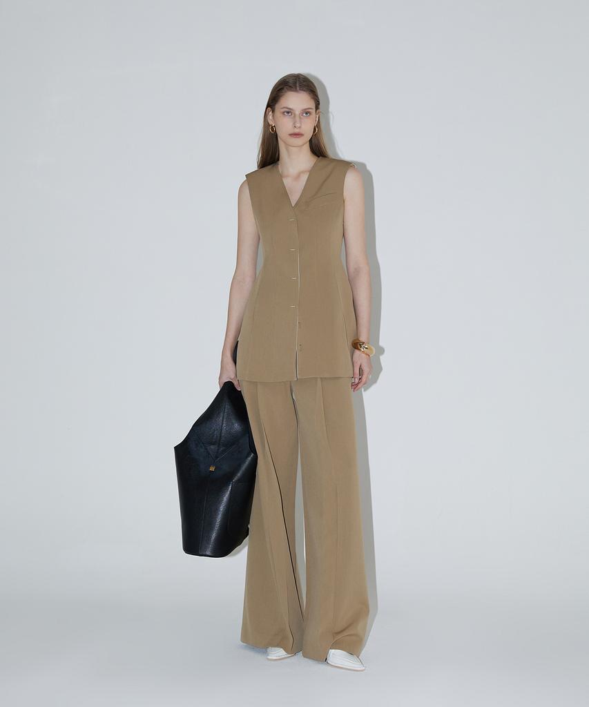 Rene J. Ava Best Dress - Beige