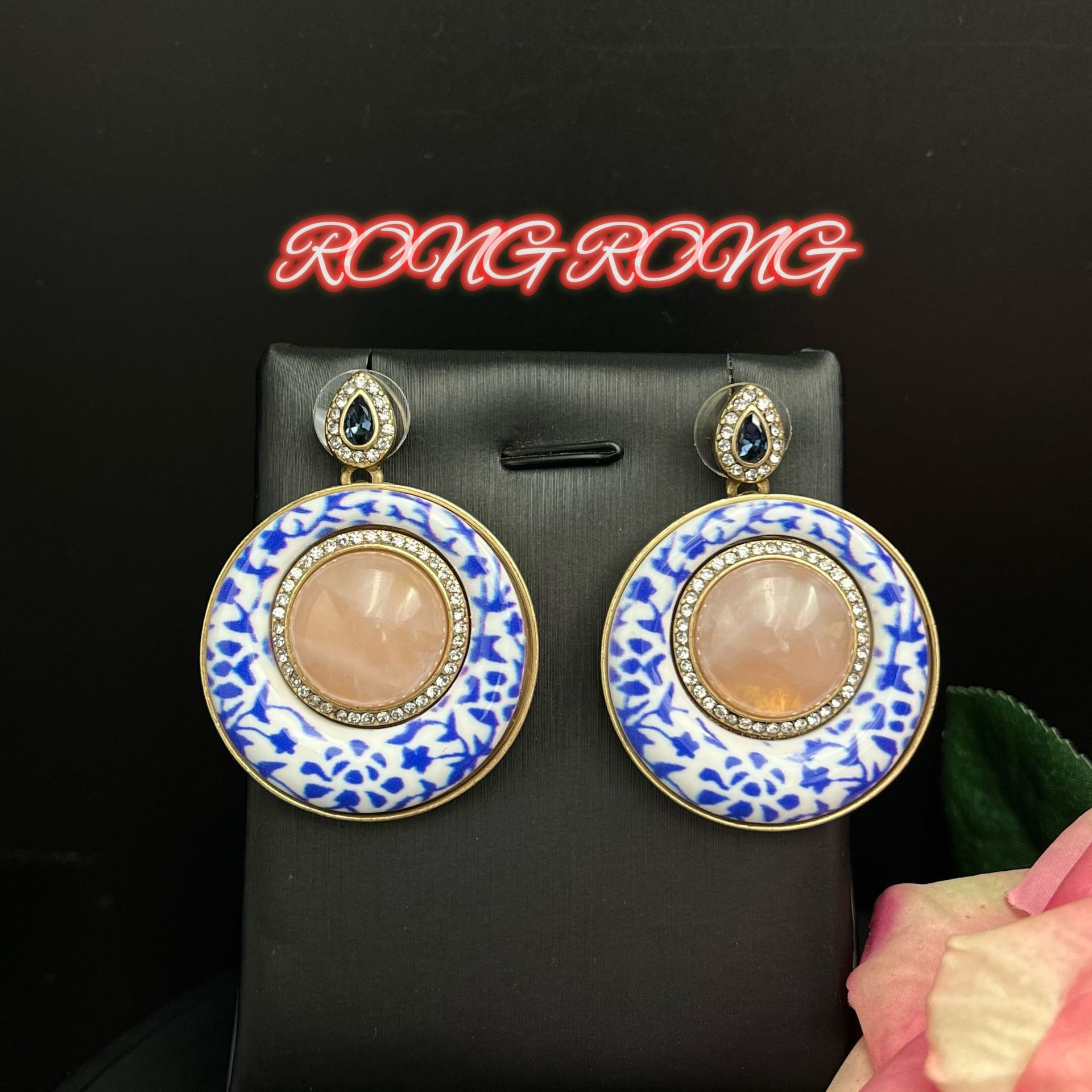 

Vintage Chinese Style Exquisite Temperament Blue White Porcelain Imitation Jade Glass Earrings With Geometric Circles Elegant High-end Feeling
