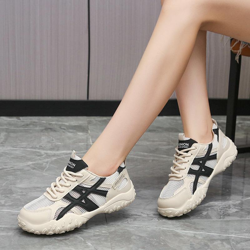 

thick-soled German training shoes women s summer breathable mesh mesh shoes 2025 new leisure sports lightweight thin yellow Forrest Gump shoes 40 чёрный