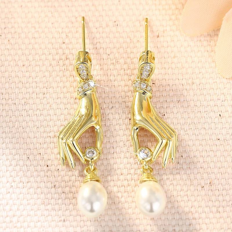 Huitan Special Hands Design Women Imitation Pearl Drop Earrings Luxury Wedding Lady Accessories Inlaid Shiny CZ Trendy JewelryGood product