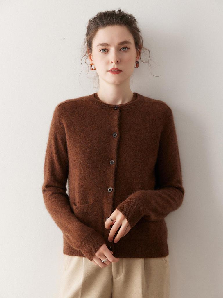 2025 Autumn/Winter Women's Versatile Round Neck Knit Sweater: Casual Solid Color Warm Cardigan.