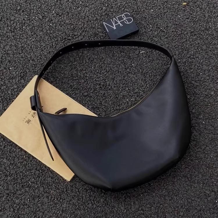 Spring And Summer Retro Versatile Exquisite Cute Change Bag Card Bag Women'S Chain Diagonal Span Portable Small Bucket Bag