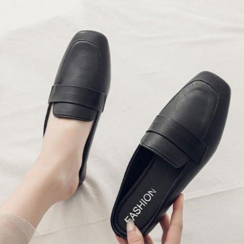 Fashion Women Lightweight Slippers Casual Designer Shoes Fashion Slip-on Sandals Lazy Soft Sole Flat Slippers New Summer Slides Women