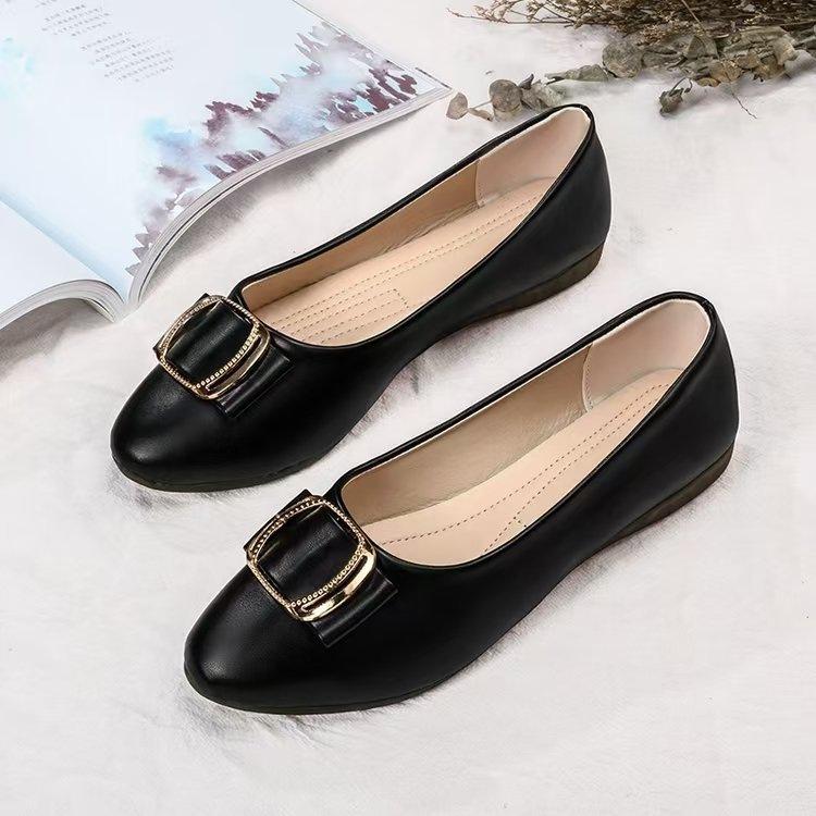 Beef Tendon Sole Shallow Mouth Single Shoes Women's 2025 New Spring Versatile Soft Sole Work Leather Shoes Women's Soft Leather Pointed Flat Shoes