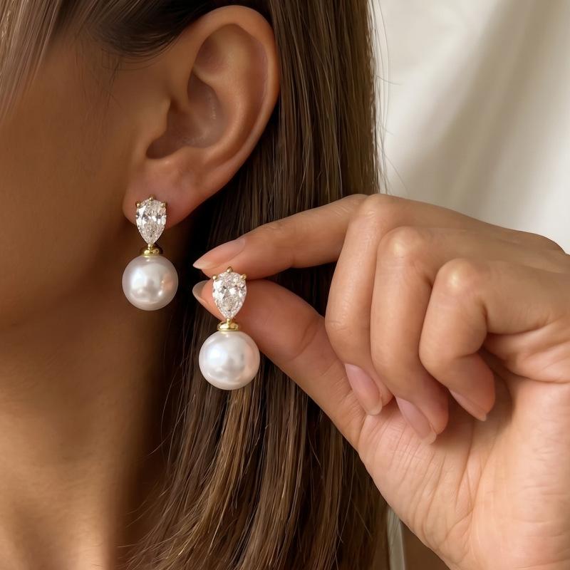 Hot-selling light luxury pearl zircon earrings women's fashion commuter versatile earrings high-end stud earrings copper
