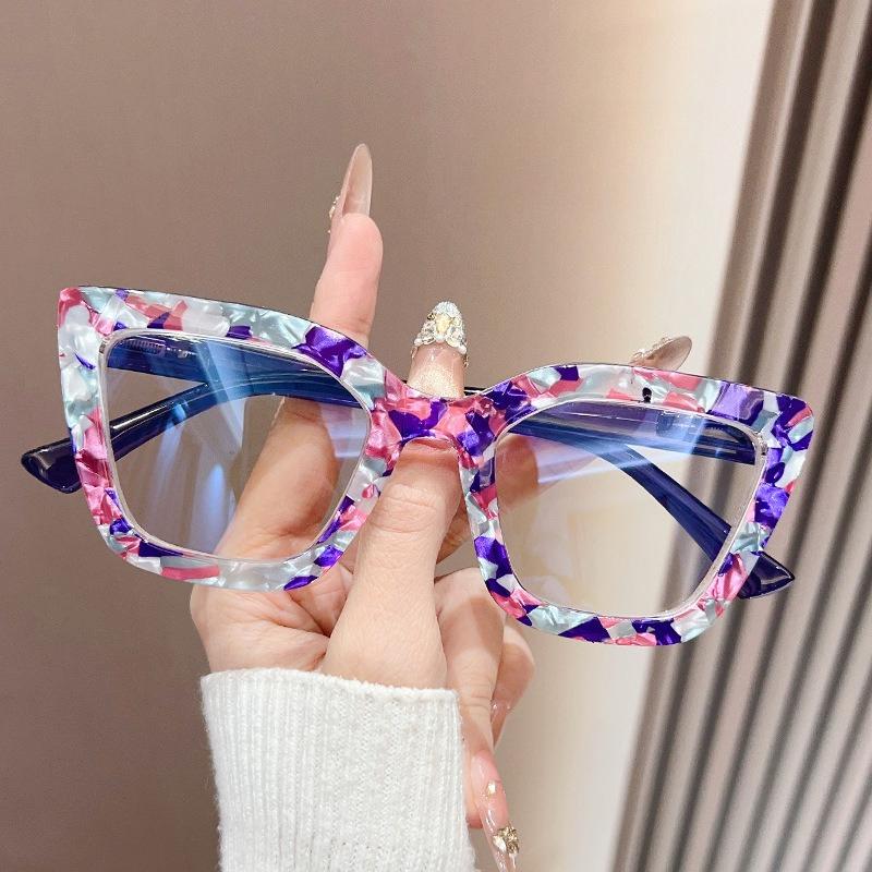 2026 New Cat-Eye Frame Floral Pattern Anti-Blue Light Presbyopia Glasses for Women Fashionable Ultra-Light Reading Eyewear
