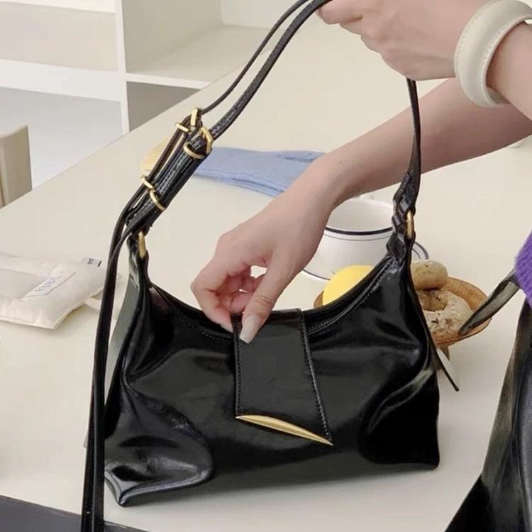 Fashion Underarm Bag Women's Bag New Casual Commuter Dumpling Bag Simple Commuter Shoulder Messenger Bag
