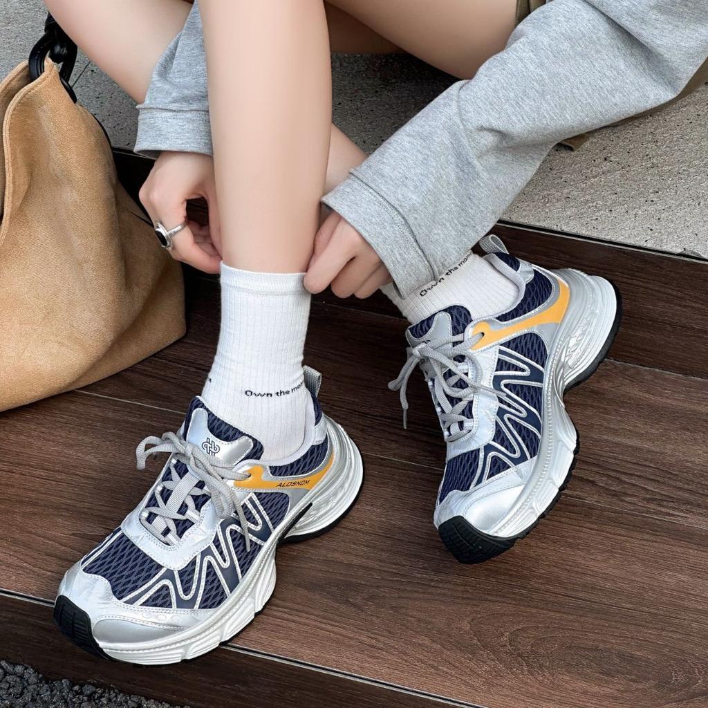 Mesh lightweight and versatile dad shoes for women 2025 autumn new breathable thick-soled outdoor sports and leisure running shoes