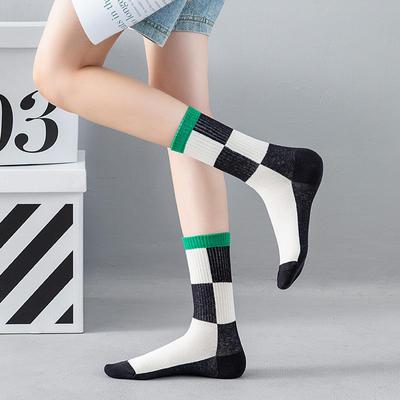 New Autumn and Winter Women's Socks Fashion Trend Green Chessboard Checker Medium Socks