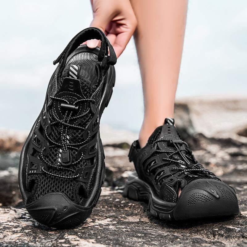Sandals Men's 2025 New Summer Non-slip and Wear-resistant Mesh Hollow Sandals Outdoor Mountaineering Sports and Leisure Beach Shoes