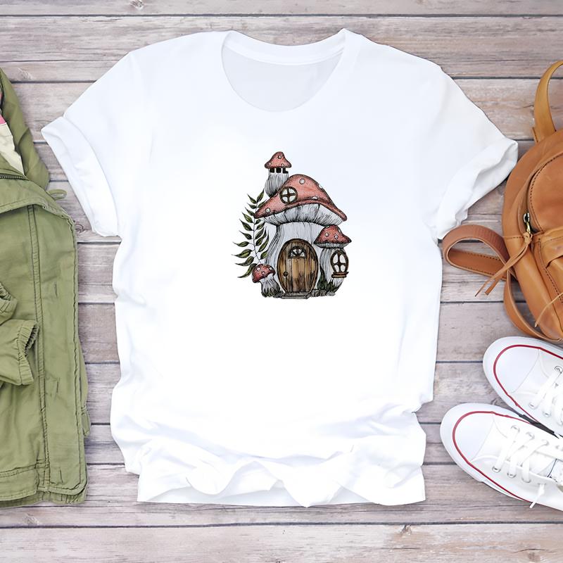 Cute printed women's T-shirt, short-sleeve summer style, perfect for daily trendy fashion wear.