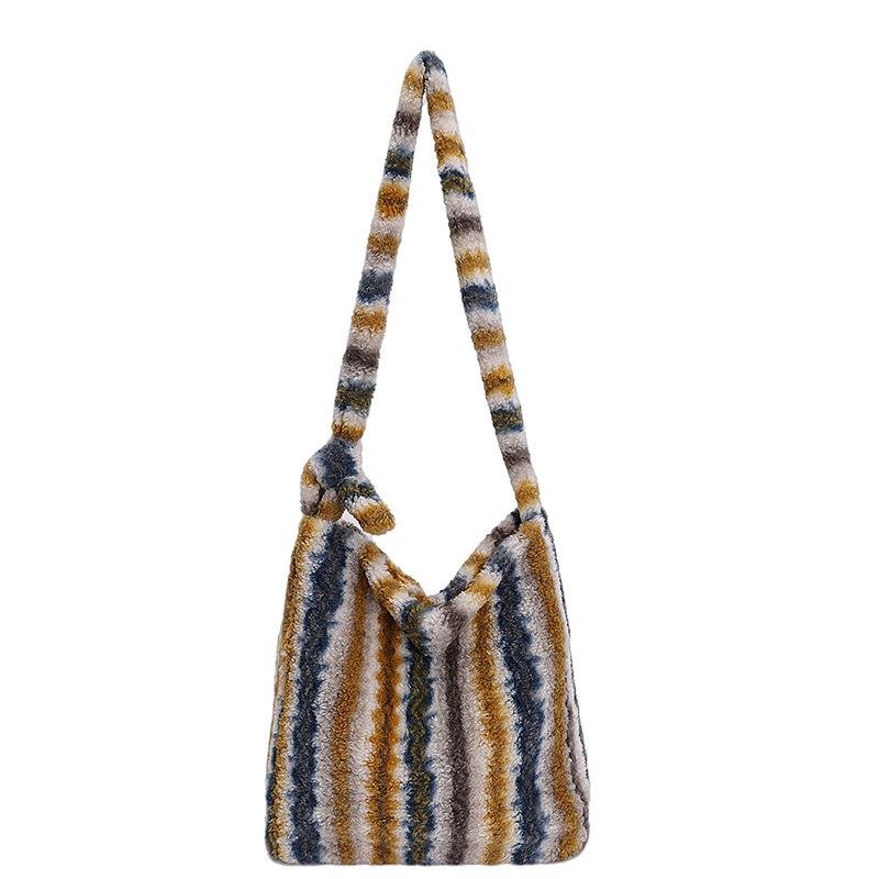 2025 Autumn/Winter Plaid Plush Shoulder Bag: Retro Large Capacity Women's Tote