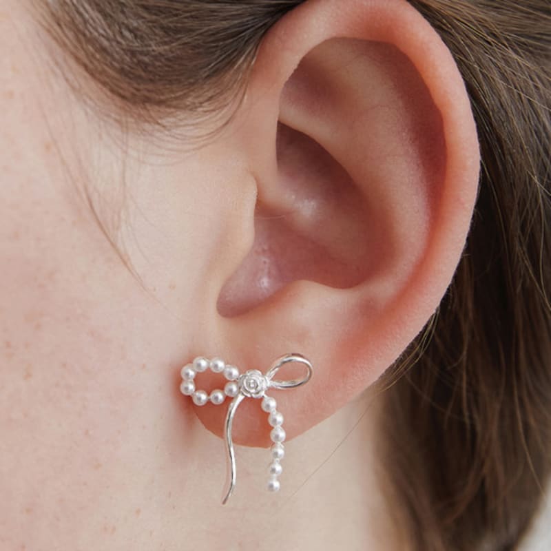 TATIANA (925 Silver) Present Pearl Rose Earrings EC3102