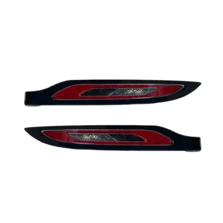 LR166614/LR166613 suitable for Land Rover Range Rover Evoque rear bumper light.