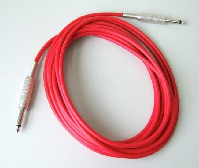 CANARE PROFESSIONAL CABLE 5m Red G05