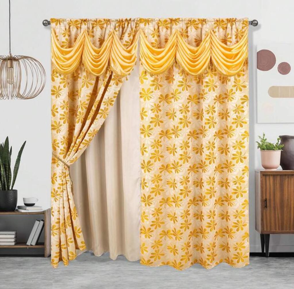 Gula blommor falskt bakgrundsmönster tryckta gardiner, sovrum och vardagsrum, heminredning, rumsdekoration