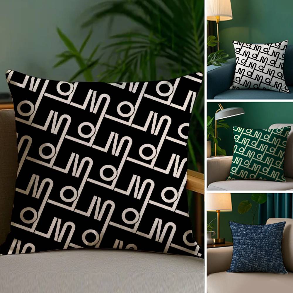 Classic Letter Print Pillow Case Home Double-sided Printing Short Plush Colorfast Microfiber Cushion Cover