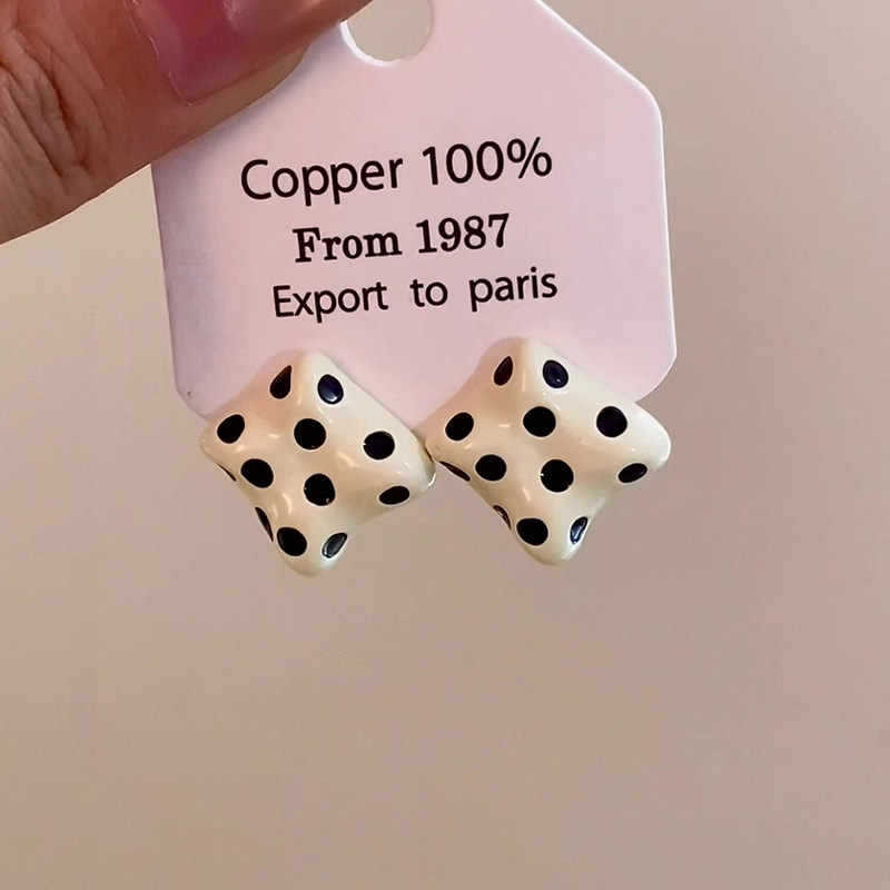 

Black and white polka dot square stud earrings, new high-end Korean sweet earrings, niche design temperament earrings, women