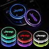 Bekerhouders 2 STuks Auto Badge Lichtgevende Onderzetters Sfeerverlichting Auto Bekerhouder Decoratie Voor Jeep Renegade Wrangler jk Compass Grand Cherok