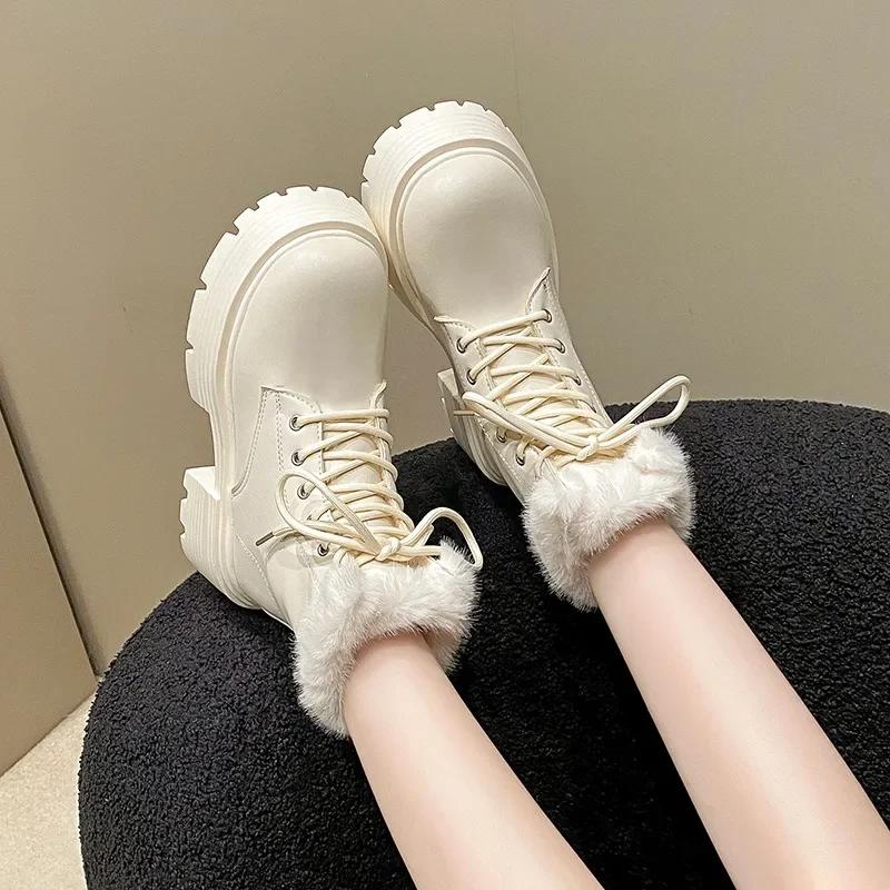 Women Snow Boots 2025 New Winter Warm Plush Street Design Thick Bottom Motorcycle Boots Fashion Cross Lace Fashion Boots Zapatos