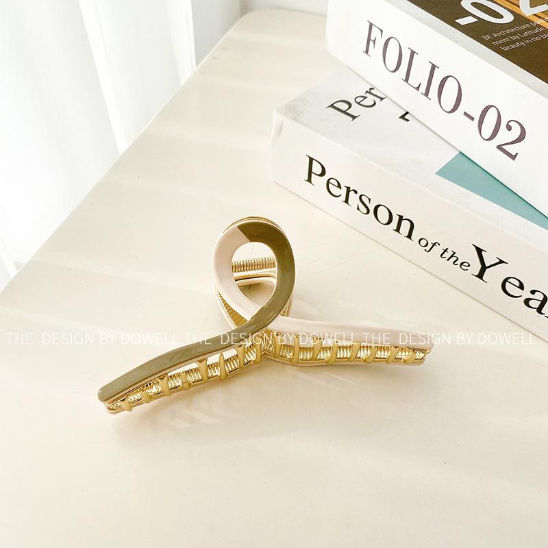 

Sophisticated Womens Large Hair Claw Clip With Vintage Aesthetic In Combinations Colorful StyleG