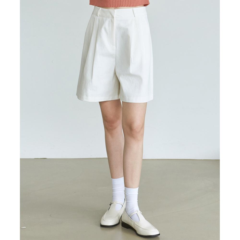 

NICKNICOLE PINTUCK COTTON SHORT PANTSIVORY
