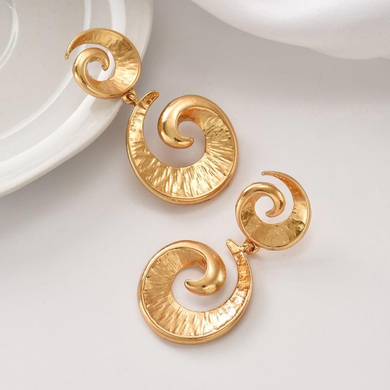 Spiral earrings, personality exaggeration, high-end earrings, women's style irregular geometric texture stud earrings