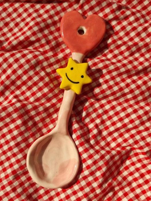 

Deulkkot Ceramic Pink Heart Star Smile Spoon Pink Heart Star Smile Spoon