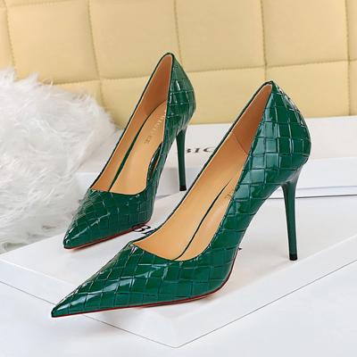 Zapatos de tacón alto para mujer, de charol brillante tejido, tacón fino de 9,5 CM, tacón súper alto, boca baja Sexy, puntiagudos