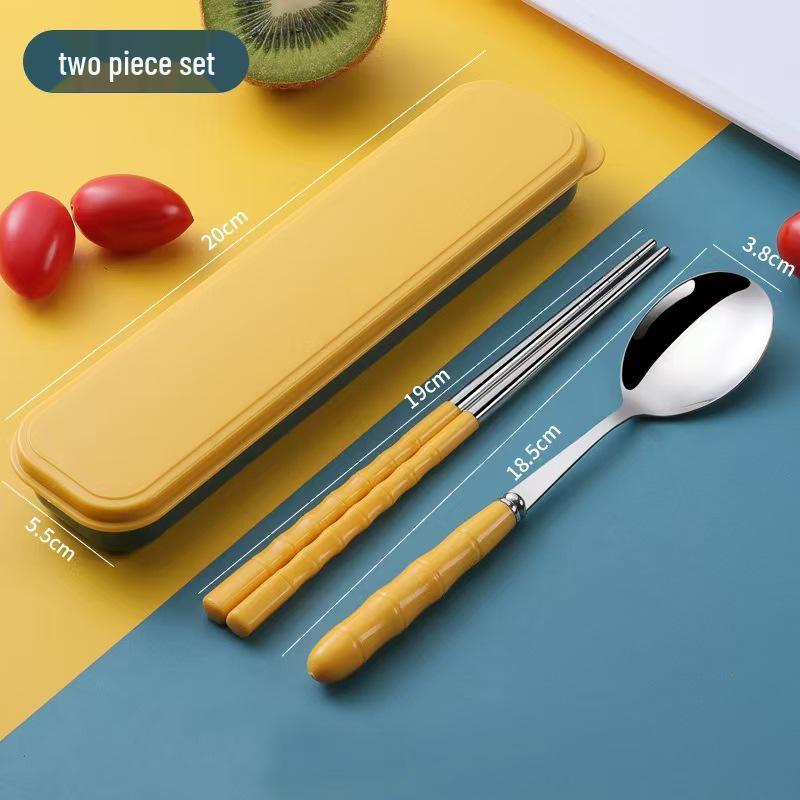 

Премиальный портативный набор столовых приборов из нержавеющей стали: Включает палочки для еды, ложку и вилку с коробкой для хранения.