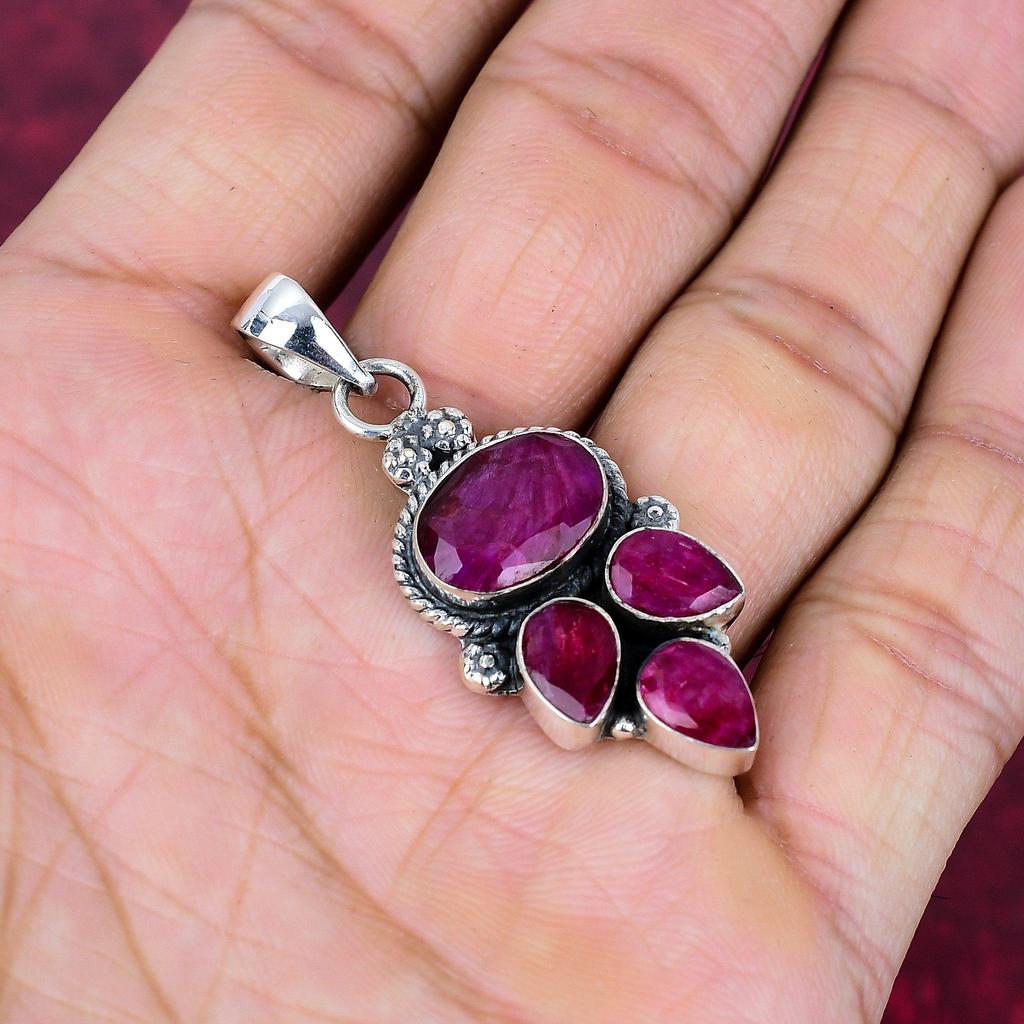 Hänge med rubin, Ädelstenssmycken, 925 Sterling Silver, Handgjort hänge, Smycken med senaste designen