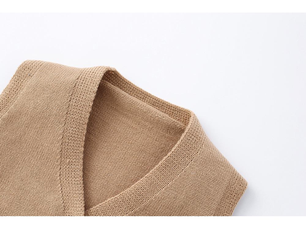 Cartoon V-neck Knit Vest: Sleeveless Cardigan for Kids, Men, and Babies - Perfect for Spring and Autumn