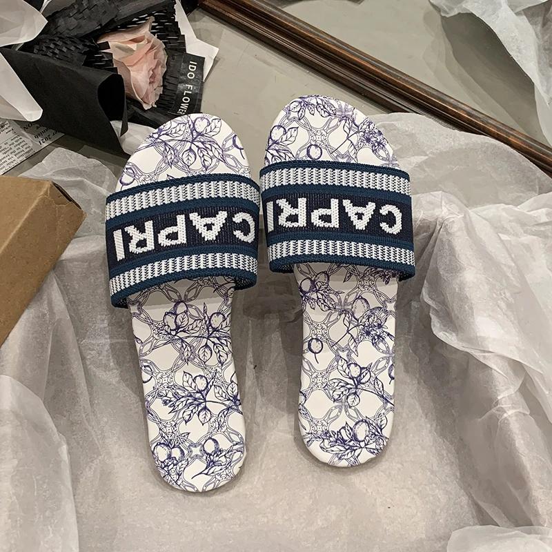 Fashion New Casual Designer Flat Slippers Fashion Woman Single Shoes Casual Shoes Female Outer Wear Letter Beach Sandals