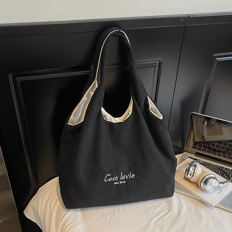 Korean version of lazy wind texture corduroy bag 2025 new large-capacity casual winter striped embroidered shoulder bag