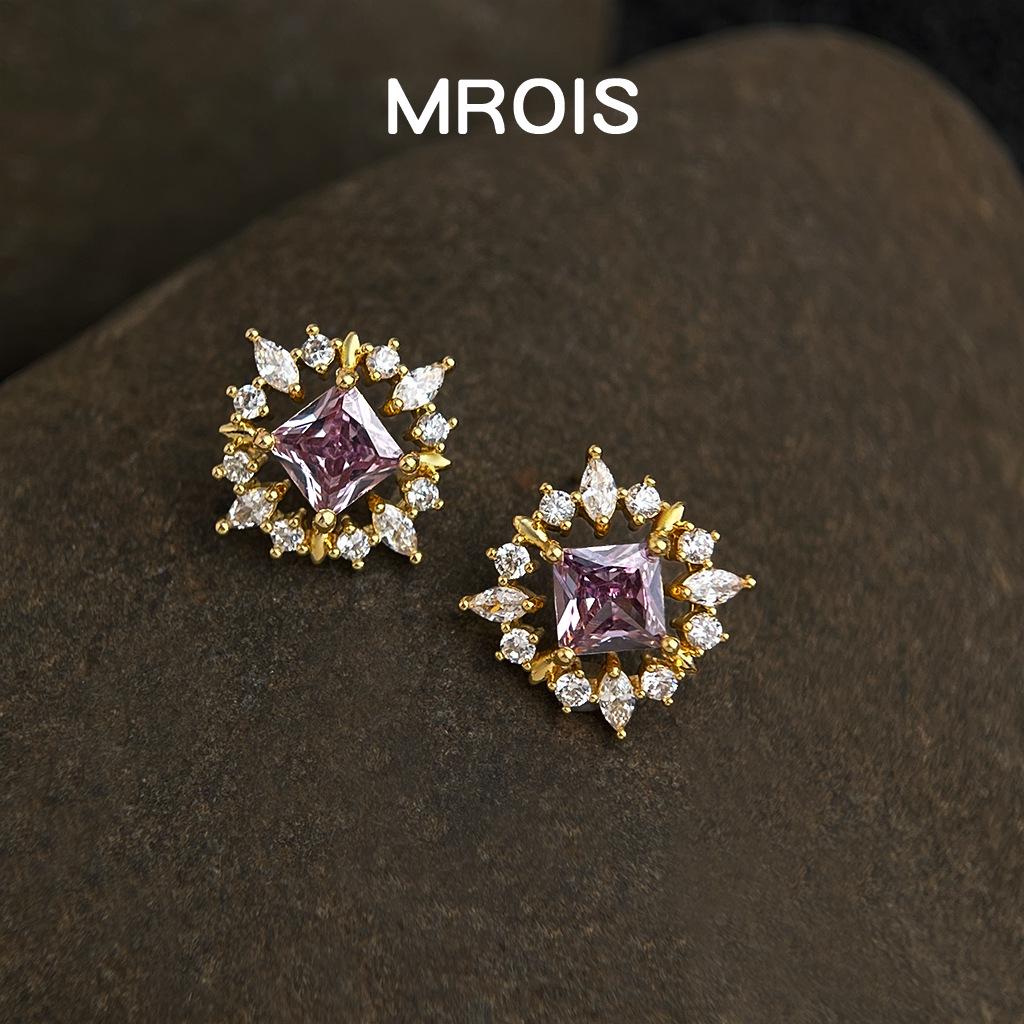18k Gold Violet Zircon Starburst Stud Earrings: Vintage Luxury Court Style