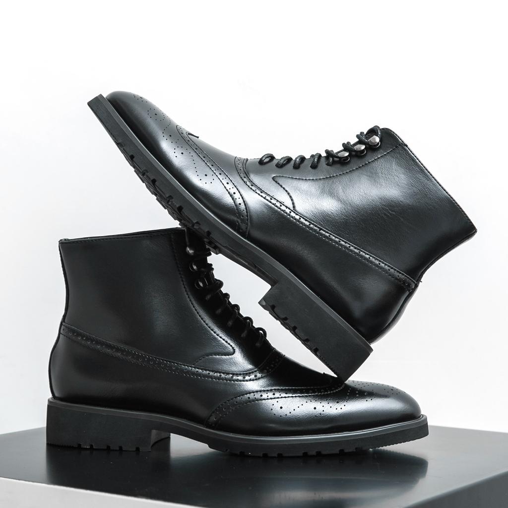 Mens Brogue Chelsea Boots Fashion Ankle Boots Casual Short Boots Business Leisure High-Top Pointed Toe Shoes Elegant Black Boots