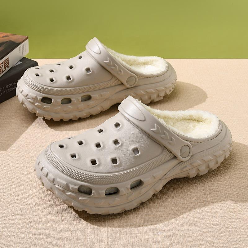 A Pair of Autumn and Winter Cotton Slippers, Women's Velvet Heightening Home Hole Cotton Shoes, and Men's Non-slip Warm Slippers