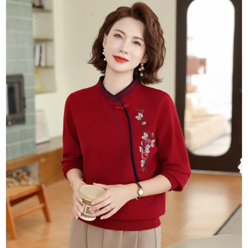 Autumn and winter new middle-aged and old women's clothing age-reducing sweater bottoming shirt mother winter clothing Chinese knitted top