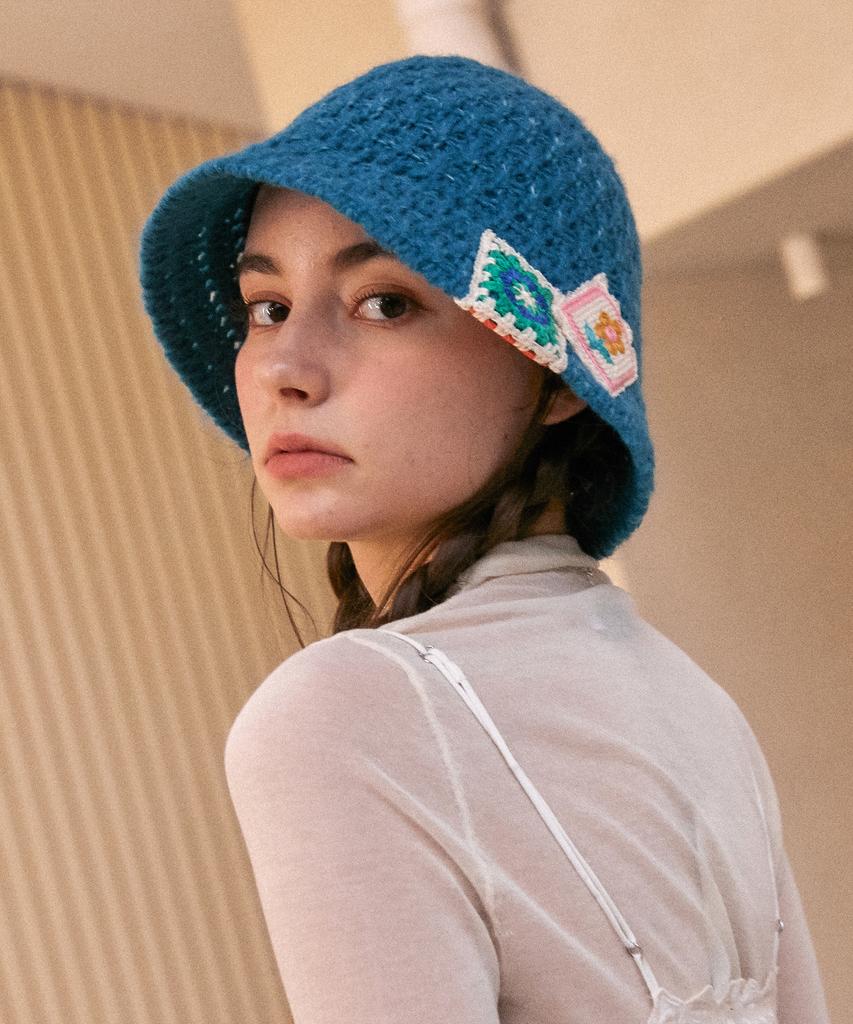 Elkebeullum F/W Flower Net Blue Bucket Hat