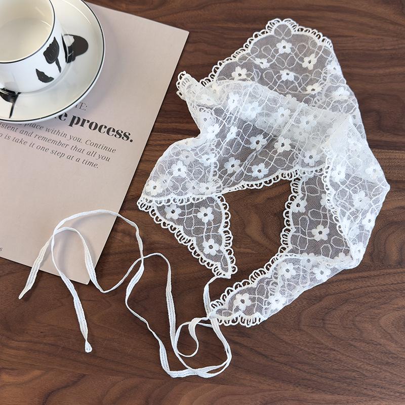 Foulard Triangolare da Donna in Pizzo Floreale: Elastico e Fascia per Capelli in Seta
