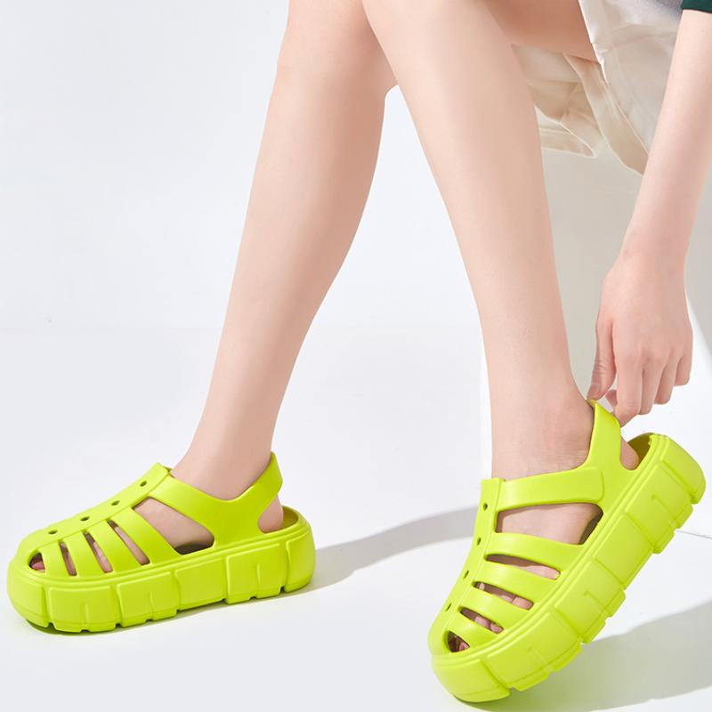 Simple Thick Sole Beach Sandal Shoes 2024 New Fashion Soft Sole Anti Slip Lightweight Ventilate Summer Sandals Shoes for Women